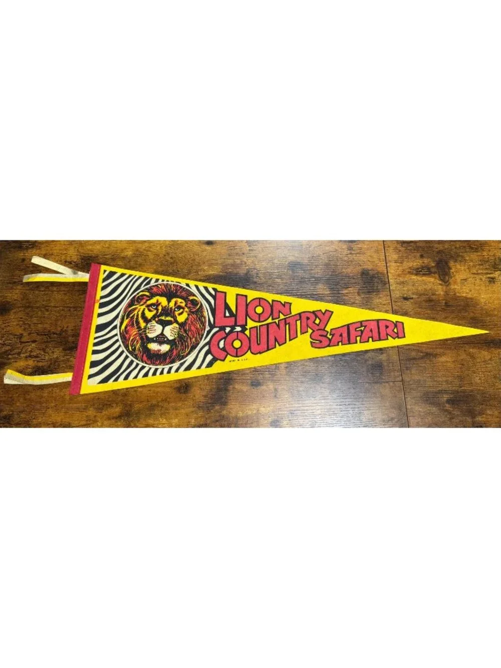 Vintage Lion Country Safari pennant Made in USA